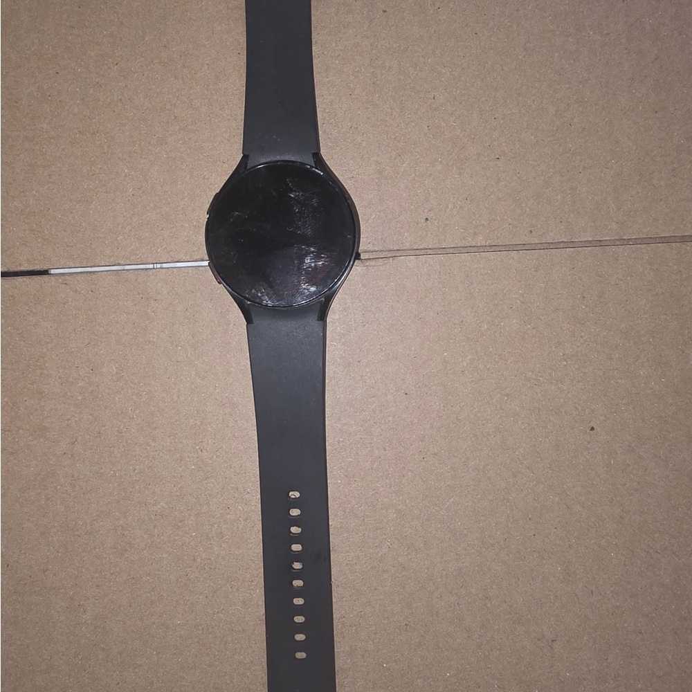 Galaxy watch 4 aluminum 44mm BT 
Extra clear watch band